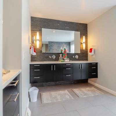 A decorated bathroom